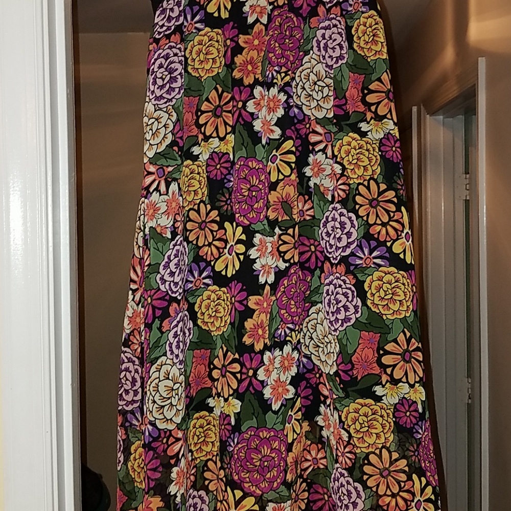 Brand new Large Lularoe Lola Skirt